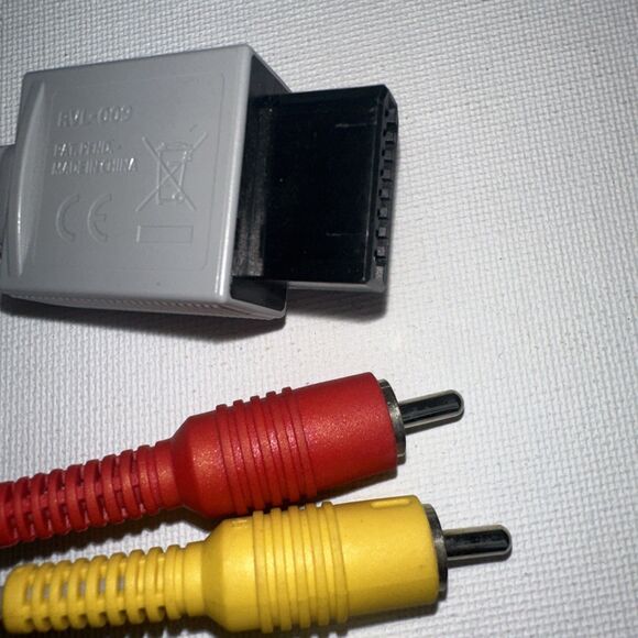 Nintendo Wii Replacement AV Cable Composite Video Audio Cord - Picture 7 of 16